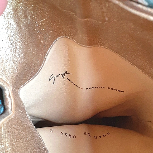 Vintage Giuseppe Zanotti chief head boots, python snake, rare- SZ- 8, NEW - Picture 4 of 15